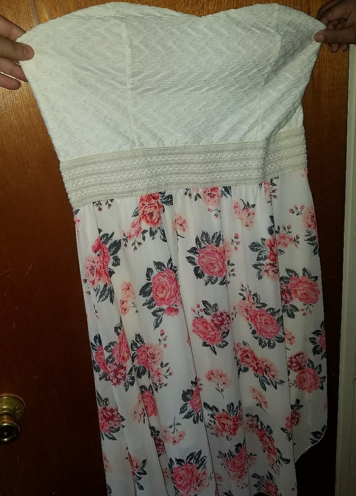 Strapless dress
